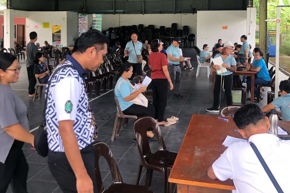 Gift of Health to Krokong, Bau:&hellip;